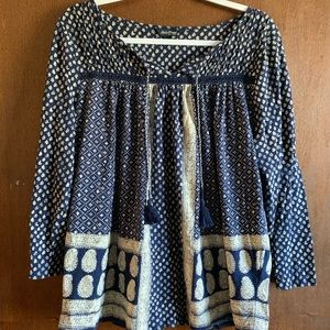 Lucky Brand beige and blue blouse